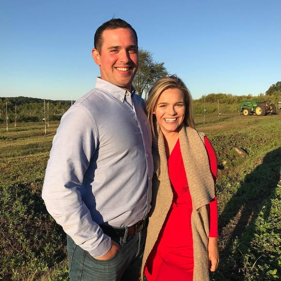 Profile Picture of Emily Belluzzi (@emilyreadboyd) on Poshmark