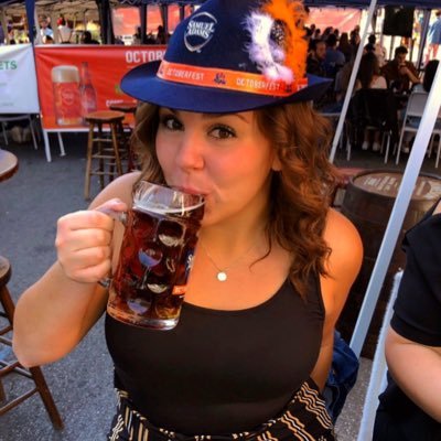 Profile Picture of Deanna Moore ♡ (@deannamoo22) on Twitter