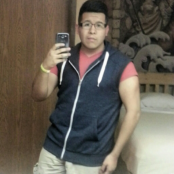 Rogelio Padilla - Poshmark Profile Picture of Rogelio Padilla (@rpadilla5) on Poshmark