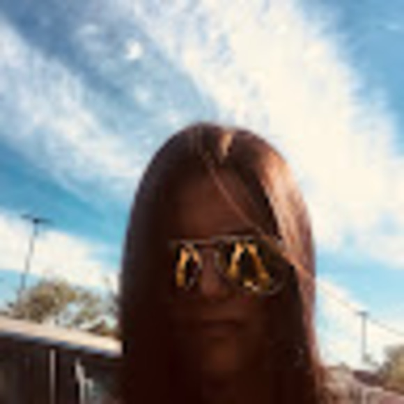 Profile Picture of Andrea Detata (@detataandrea) on Poshmark