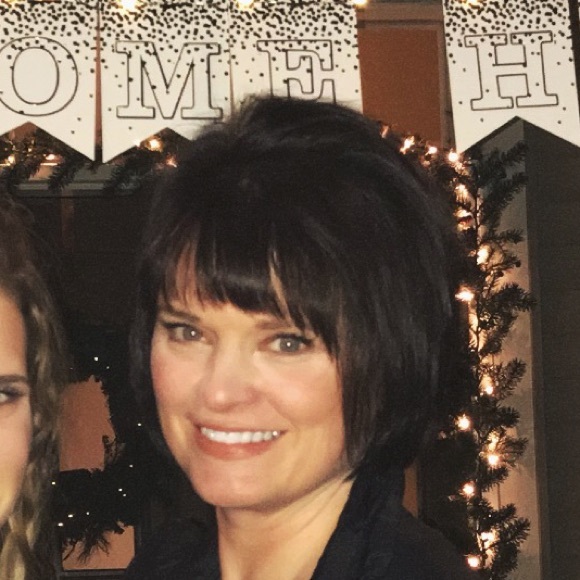 Profile Picture of Christy Harston (@chars4619) on Poshmark