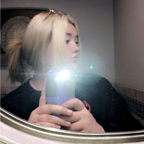 Profile Picture of Joanna Duncan (@joannaduncan777) on Poshmark