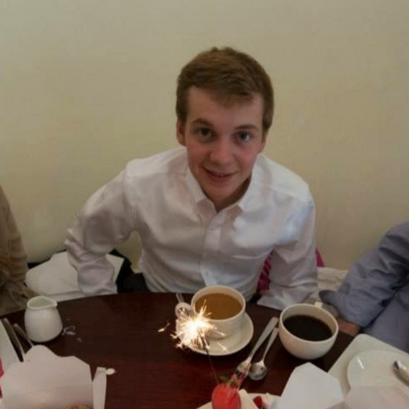 Profile Picture of Andrew Garfinkel (@a_garfinkel) on Poshmark