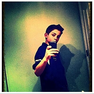 Profile Picture of Andrew Billard (@andrew_billard) on Twitter