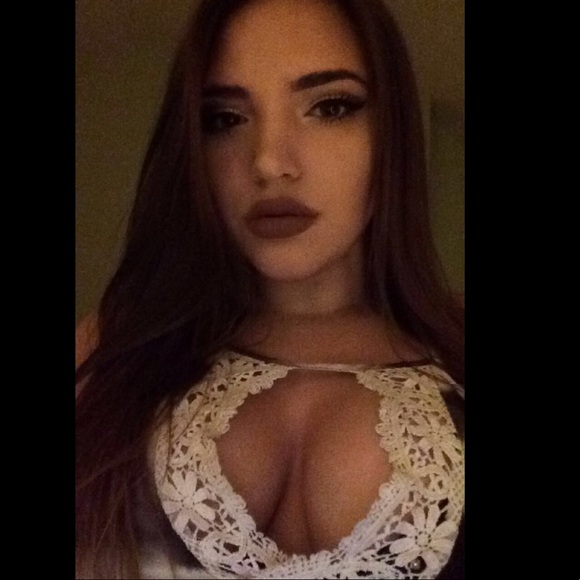 Profile Picture of Trisha Cottrell (@trisha_cottrell) on Poshmark