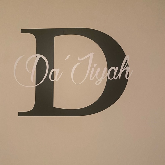 Profile Picture of Dajiyah Rowells (@jiyyy) on Poshmark