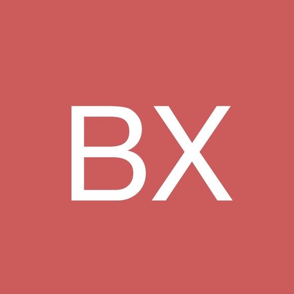 Profile Picture of Bai Xun (@quanxi98765) on Poshmark