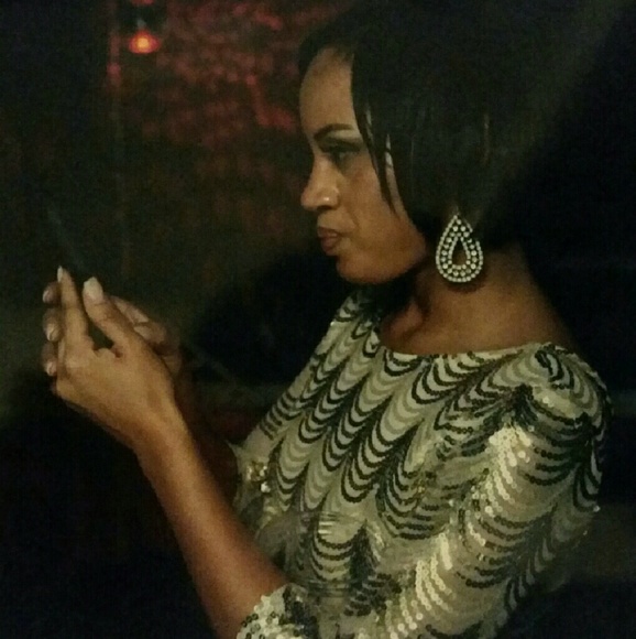 Profile Picture of Jamesa Bitting (@janujo) on Poshmark