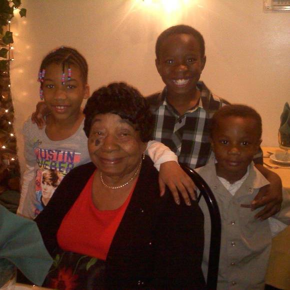 Profile Picture of Mikki Blash (@mikmik31) on Poshmark