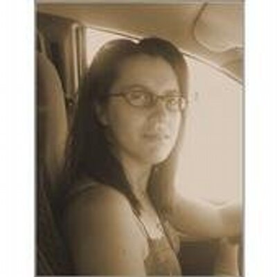 Profile Picture of Julie Tackett (@juliemt72) on Twitter