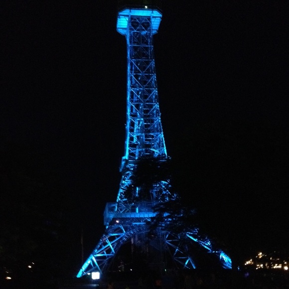 Profile Picture of Alexis Brunswick (@danceralexis) on Poshmark