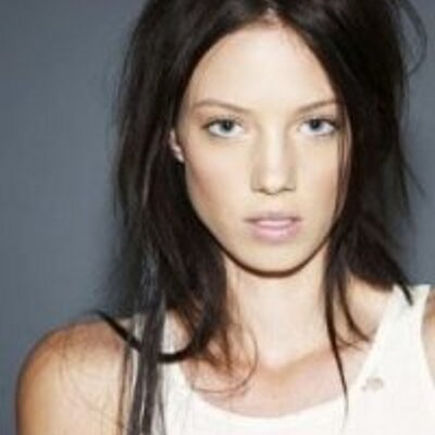 Profile Picture of Cindy Mona (@CindyMonaGIYU) on Twitter