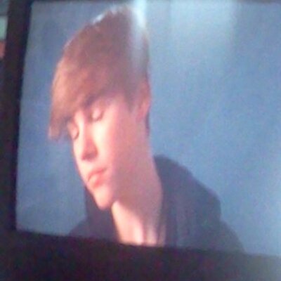 Profile Picture of Savannah Roderick (@Bieberswaggish) on Twitter