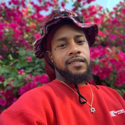 Profile Picture of Jüst Jermaine (@EmbraceTheKing) on Twitter