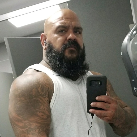 Profile Picture of Daniel Herrero (@dark13ness) on Poshmark