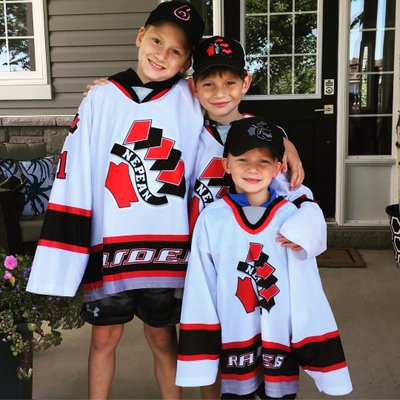 Profile Picture of Matt Henderson (@HendyInSB) on Twitter