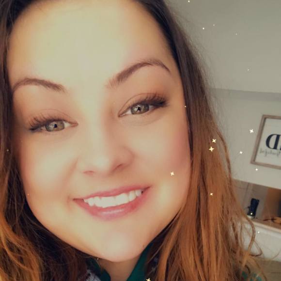 Profile Picture of Jordan Hansen (@simplyjordan29) on Poshmark