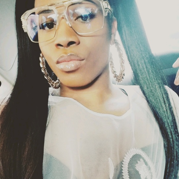 Profile Picture of Blue Passion!! (@blueroberson) on Poshmark