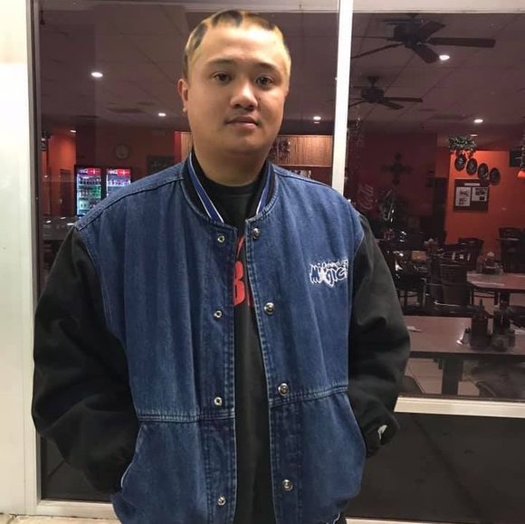 Profile Picture of Lennard Concepcion (@lennardstacey) on Poshmark