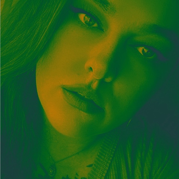 Profile Picture of Nicole Gogal (@baphomaste) on Poshmark