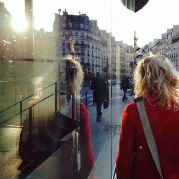 Profile Picture of Annika Glac (@annikaglass685) on Poshmark