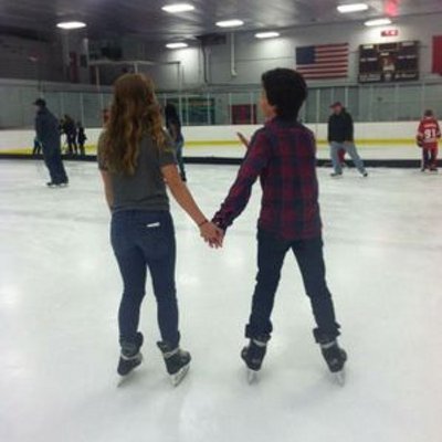 Profile Picture of Max Munoz (@maxmunoz139) on Twitter