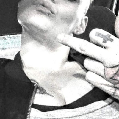 Profile Picture of Manda Adams (@mandazhazeleyez) on Twitter