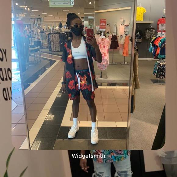 Profile Picture of Shannon Milas (@shannonmilas) on Poshmark