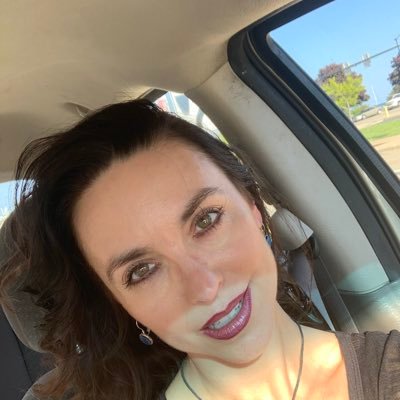 Profile Picture of Renee Chamberlain (@ReneeCh24798186) on Twitter