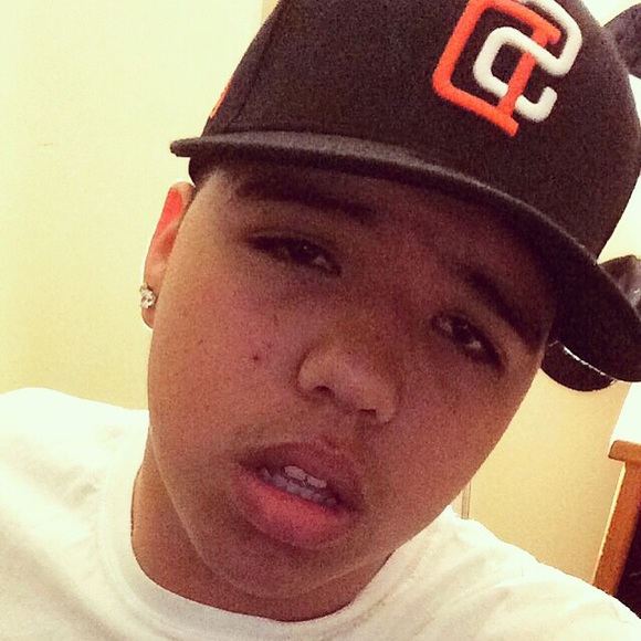 Profile Picture of David Monarrez (@nike13) on Poshmark