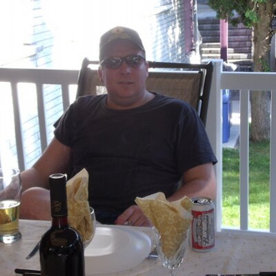 Profile Picture of Steeve Lapointe (@bob271900) on Twitter