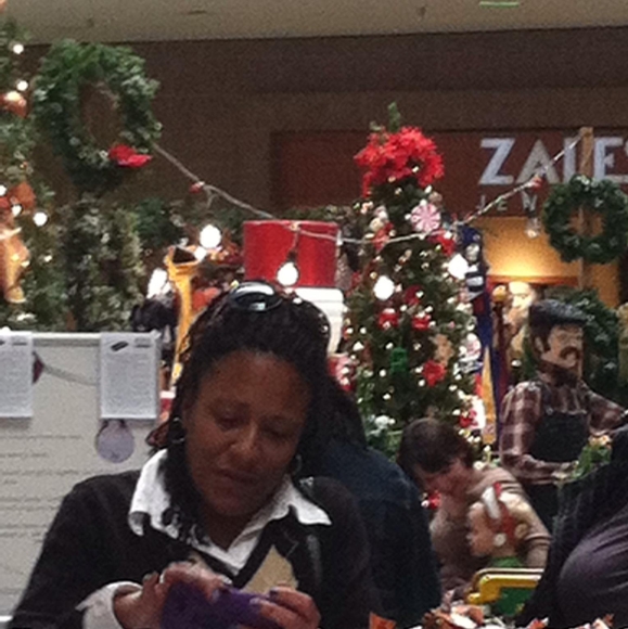 Profile Picture of Sherri Byrant (@foxyrubyred) on Poshmark