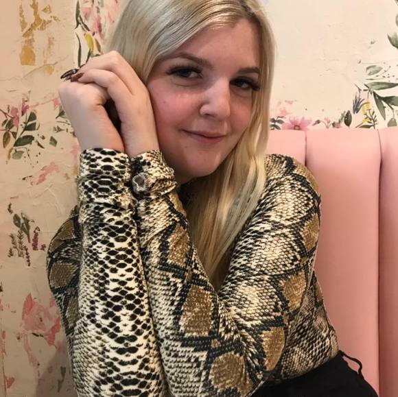 Profile Picture of Haley Sperling (@haleysper) on Poshmark