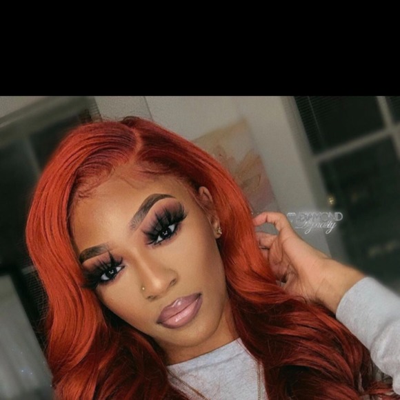 Profile Picture of Dianna Adams (@dskafi1989) on Poshmark