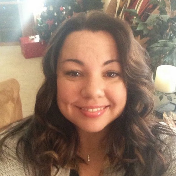 Profile Picture of Caroline Rossberg (@timberskyz) on Poshmark