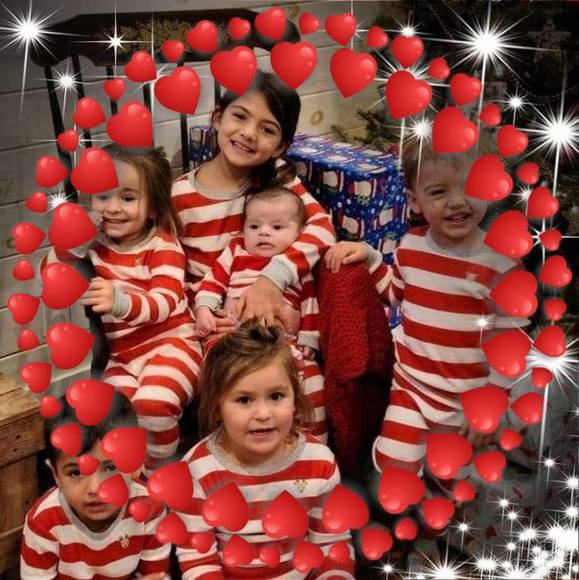 Rita Ruffini-zervoulakos - Poshmark Profile Picture of Rita Ruffini-zervoulakos (@ritazervoulakos) on Poshmark