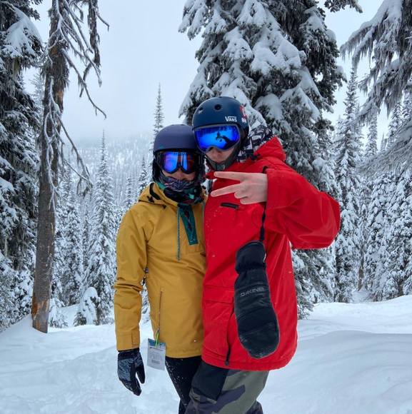 Profile Picture of Jace Baragar (@jacebaragar) on Poshmark