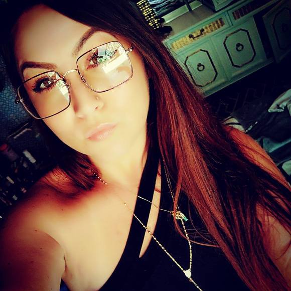 Profile Picture of Melissa Papapetros (@mimissweetz1983) on Poshmark