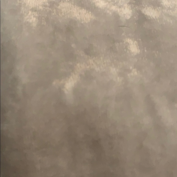 Profile Picture of Ashley Beardmore (@bbab254) on Poshmark