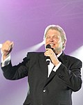 Profile Picture of John Farnham discographyon Wikipedia