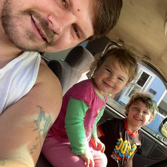 Profile Picture of Danielle Brunelle (@bluemelodies101) on Poshmark