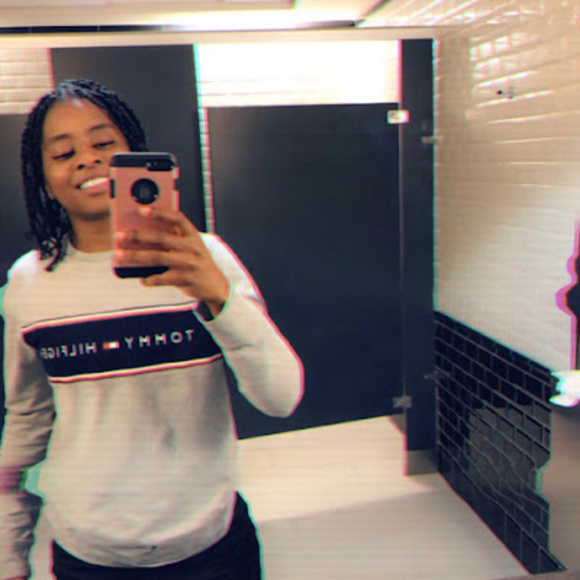 Profile Picture of Keek Washington (@keekwashington) on Poshmark