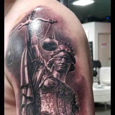 Profile Picture of Eric Tindal (@herkyfan73) on Twitter