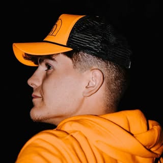 Profile Picture of Eli Robertson (@_elirobertson) on Instagram