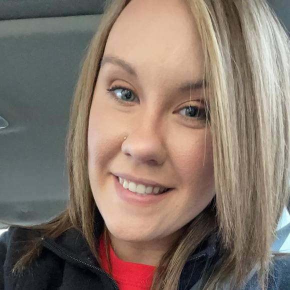Profile Picture of Kelsey Brewer (@kcarroll22) on Poshmark