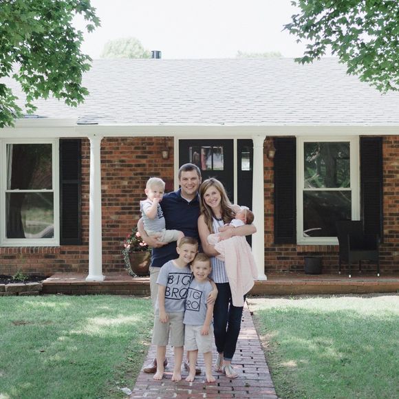 Profile Picture of Katherine Riessen (@pkglding) on Poshmark