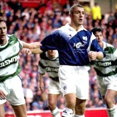 Profile Picture of David Sinclair (@Sinky1969) on Twitter