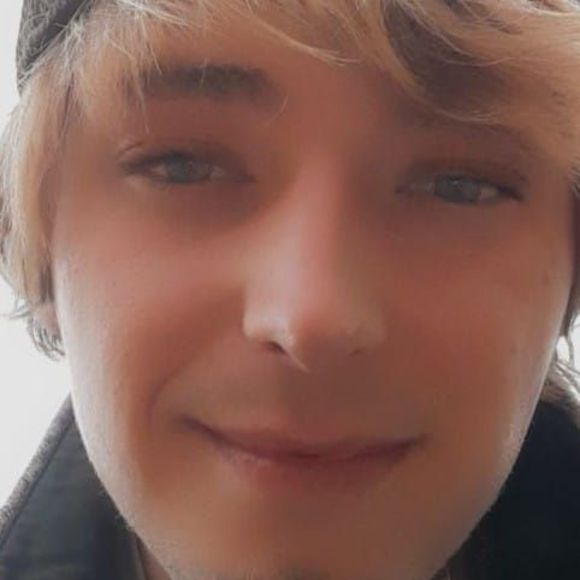 Profile Picture of Andrew Martens (@andrewmartens) on Poshmark