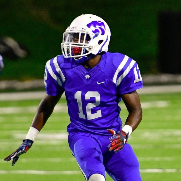 Profile Picture of Trevis Earls (@trevis212) on Poshmark