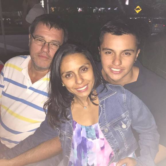 Profile Picture of Alejandro Serna (@caps35) on Poshmark
